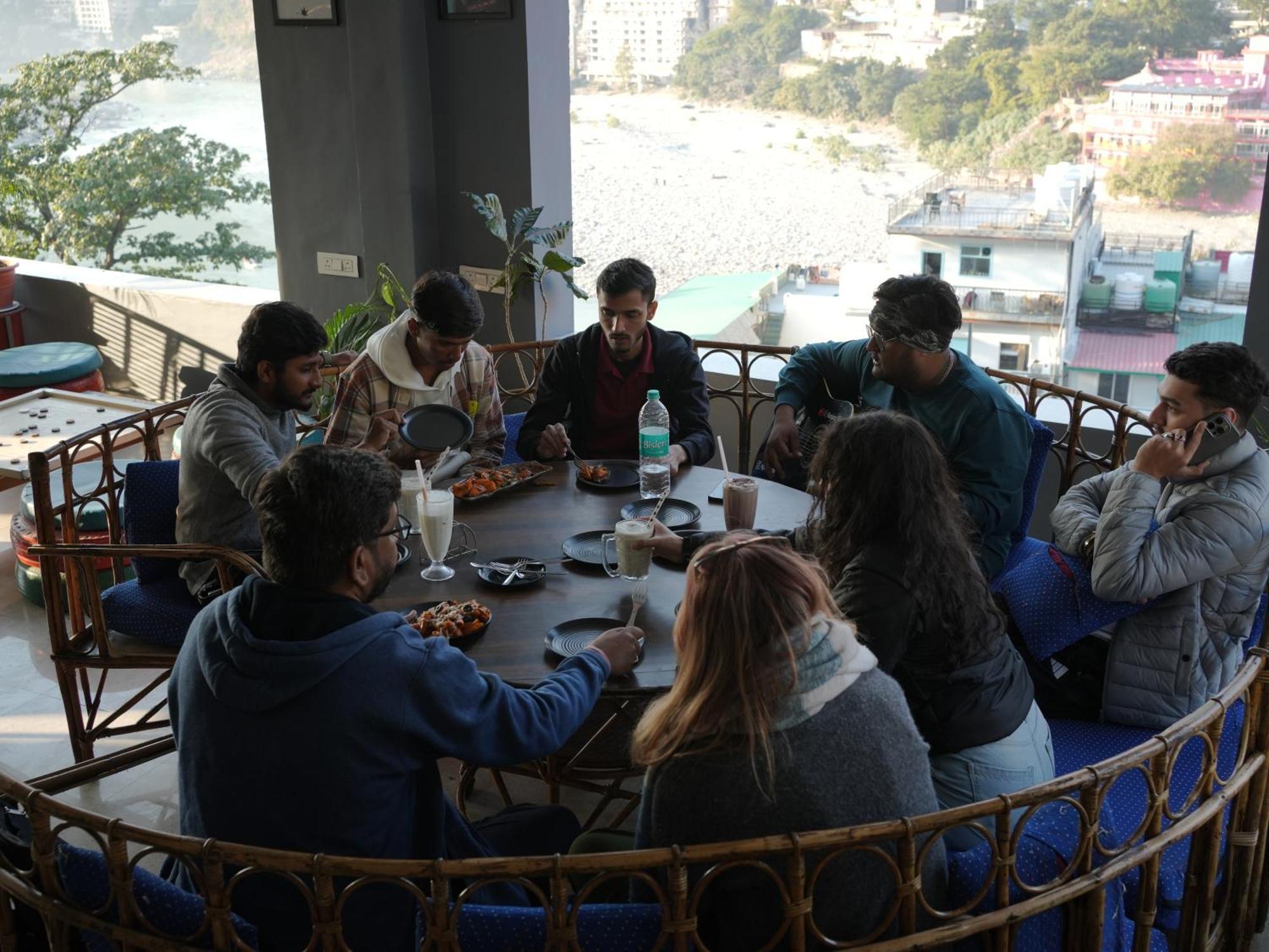 Skyard Rishikesh, Laxman Jhula Hostel Εξωτερικό φωτογραφία