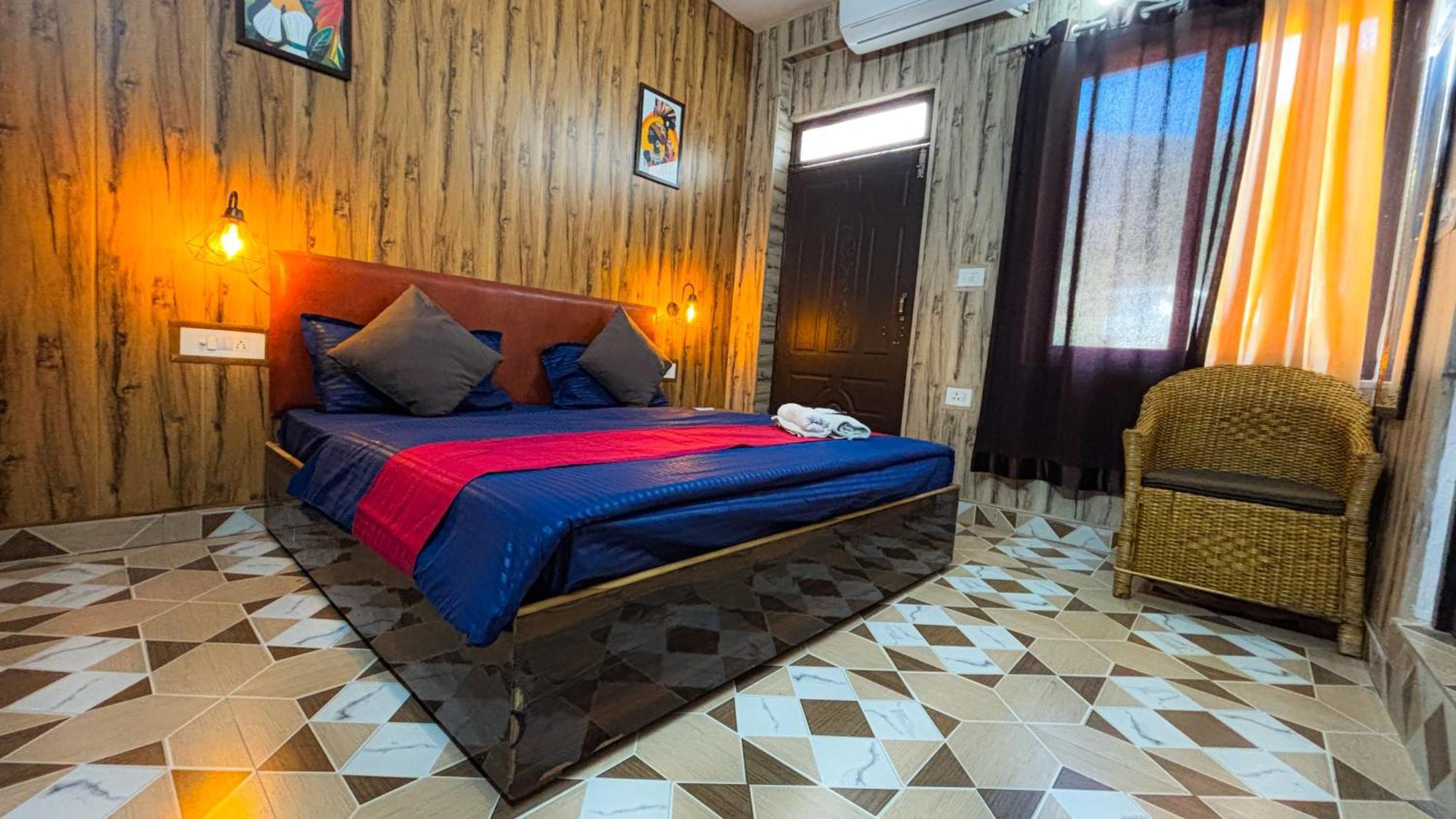 Skyard Rishikesh, Laxman Jhula Hostel Εξωτερικό φωτογραφία