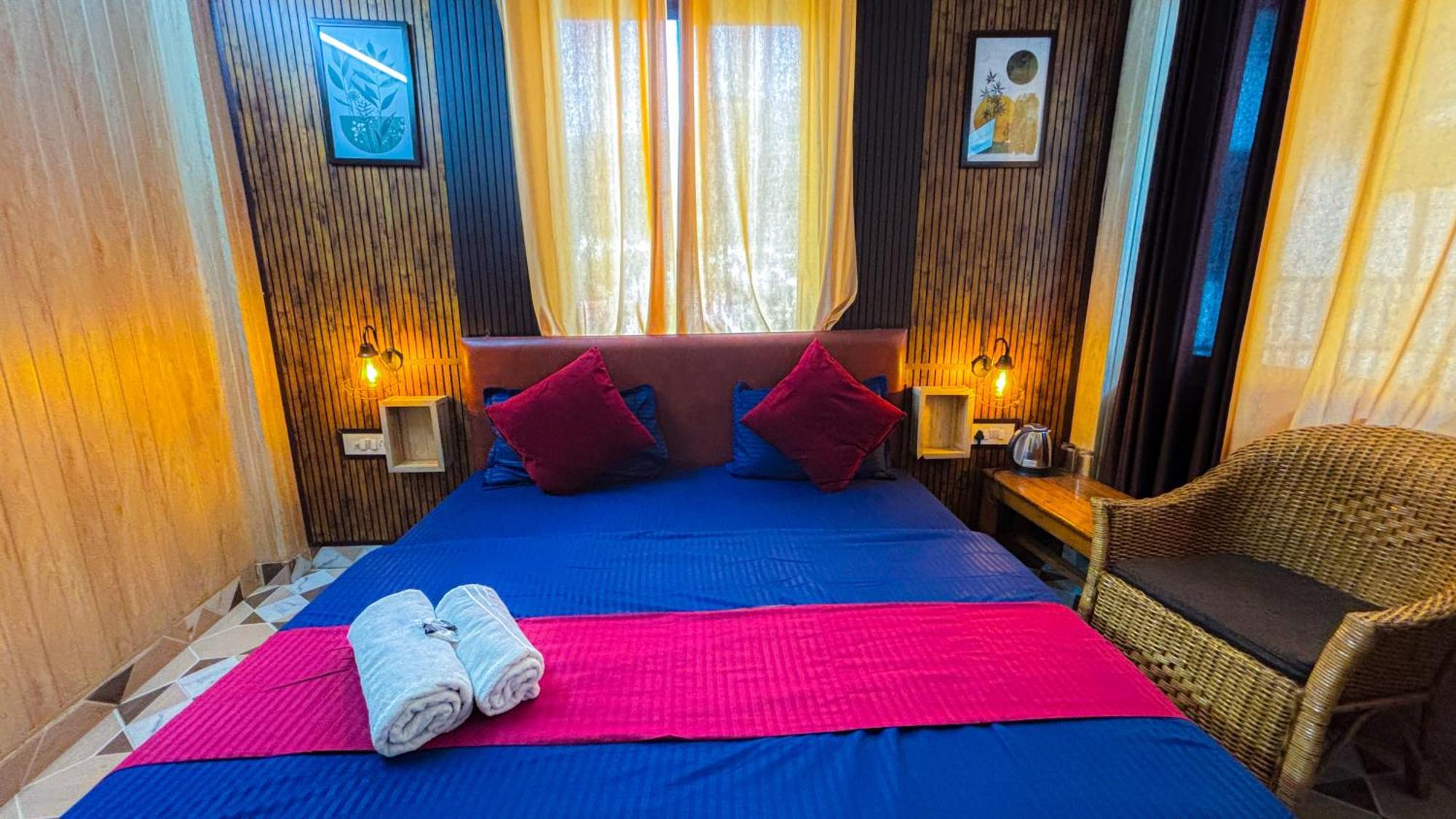 Skyard Rishikesh, Laxman Jhula Hostel Εξωτερικό φωτογραφία
