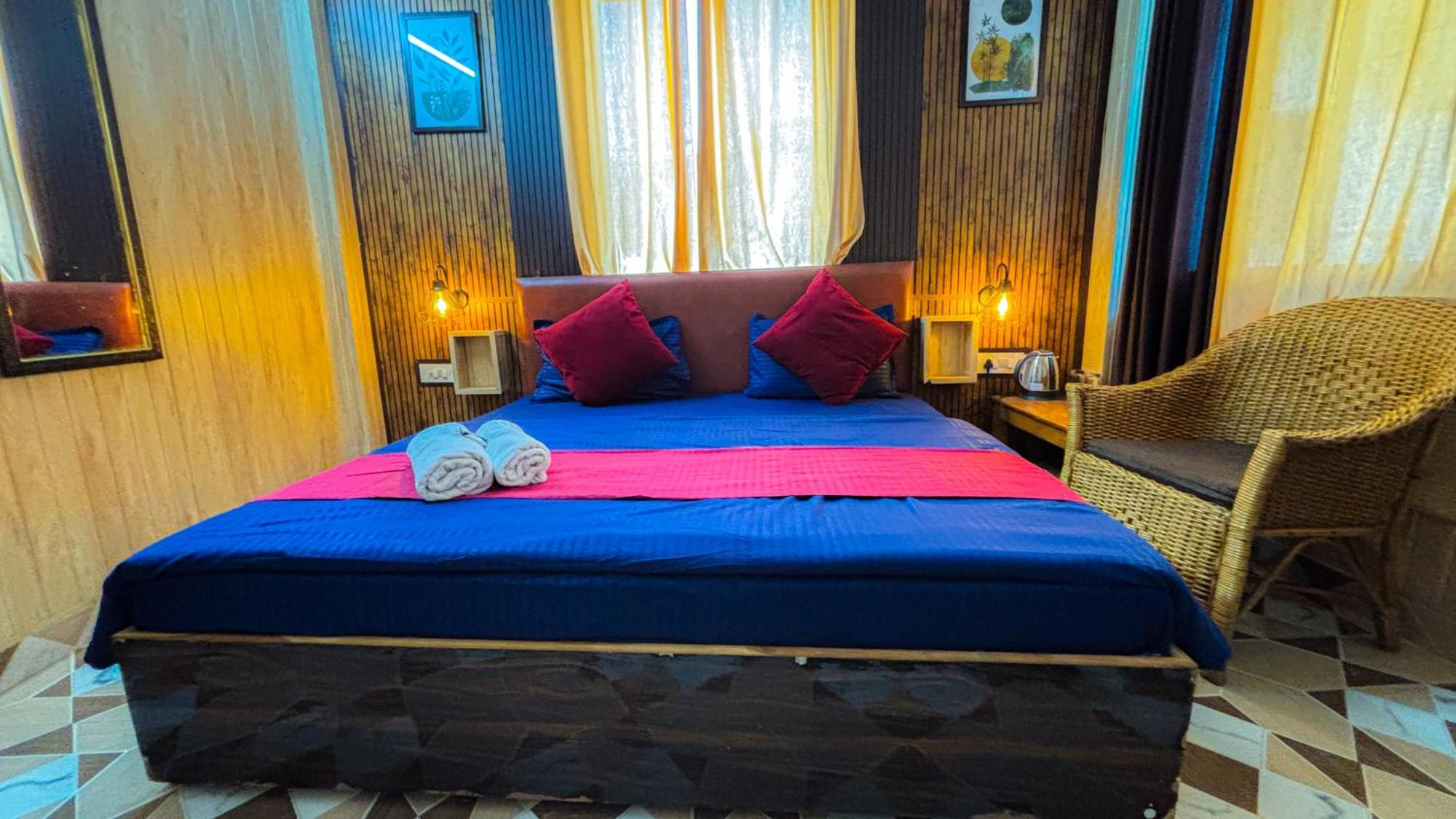 Skyard Rishikesh, Laxman Jhula Hostel Εξωτερικό φωτογραφία